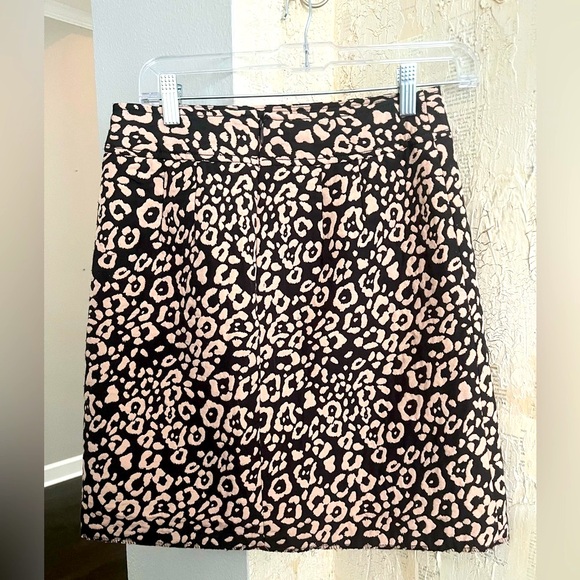 Loft Petite Leopard Print Skirt, Size 2P - Picture 3 of 4